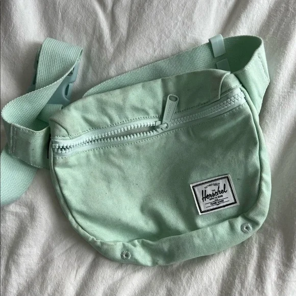 Herschel Supply Company Mint Green Crossbody Bag - Picture 1 of 1